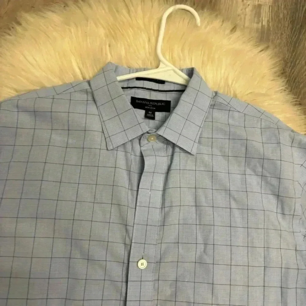 Mens Banana Republic Non Iron standard fit Business Casual Button Down blue m